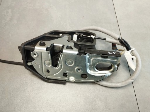 BMW X6 E71 lock left rear part 7167588