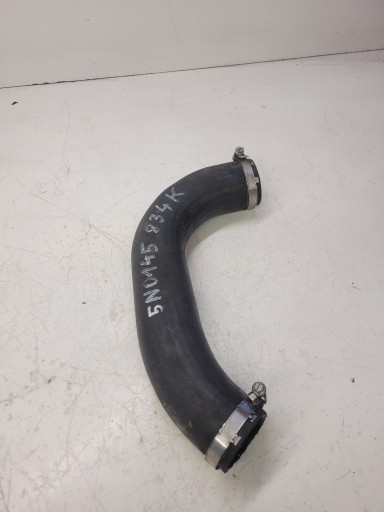 vedení hadice intercoolera AUDI Q3 VW 5N0145834K