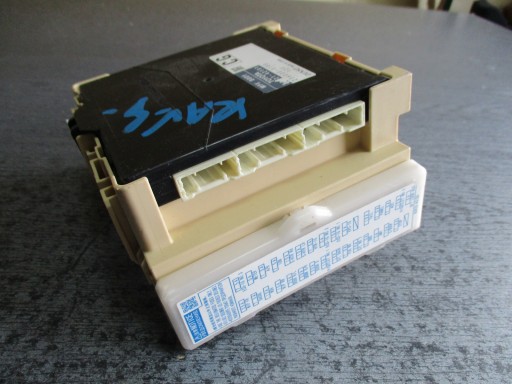 Модуль драйвера для Toyota RAV4 8922142181