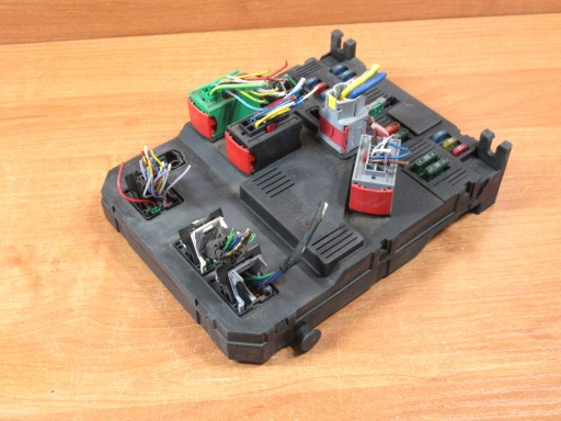 S118085100 - Модуль bsi citroen c3 1.1 9648715480 s118085100g bg