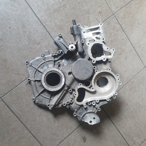 КОРПУС КРИШКА ВАЛУ AUDI 3.0 TDI 059103151CE