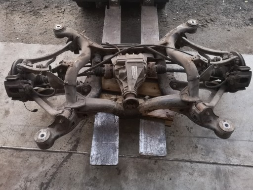 Vw touareg 7l подвеска задняя тележка мост поворотный кулак