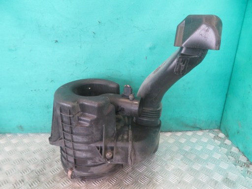 cover of a filter, air NISSAN CABSTAR 07R 4611585903