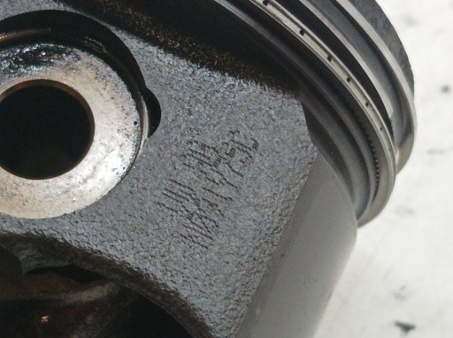 piston connecting rod 2.0 TDI Skoda Octavia IV (2019- )
