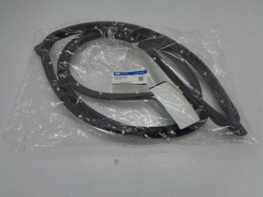 AB3Z26253A11B - FORD RANGER IV УПЛОТНИТЕЛЬ ДВЕРИ ЗАДНИЙ ЛЕВЫЙ 18-21