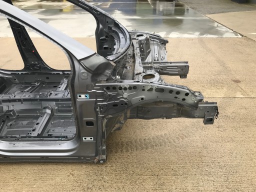 MERCEDES GLA H247 2022 ЧЕТВЕРТЬ ПЕРЕДНЯЯ ПРАВАЯ