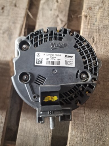 Генератор mercedes a0009063003 ідеальний після 1000 км