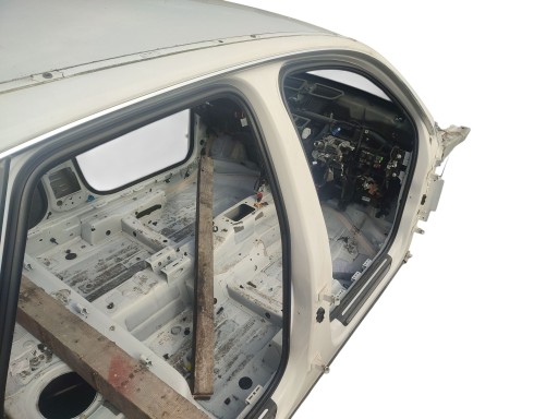 threshold right pillar B central AUDI Q3 and 8U LAK: LB9A (14-18)
