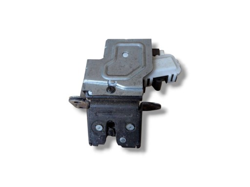 de la Serrure du capot Porte coffre hayon Mazda 3 2 BL 2010 BBT9-62-310B