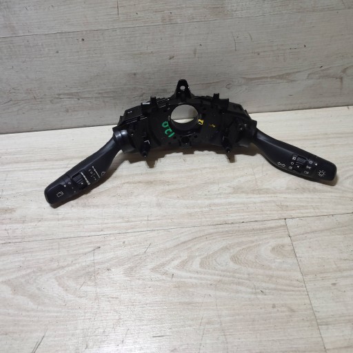steering wheel levers and controls Hyundai i20 (GB IB) 299141431
