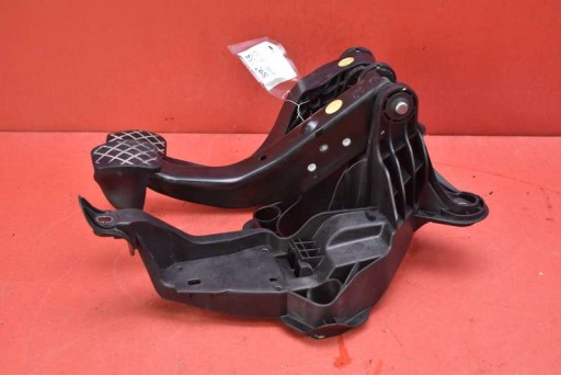 PEDAL pedale Kupplung Druckplatte Bremse 6C1721059G 6R1721058P SKODA RAPID 12-17