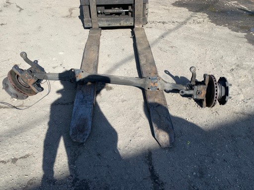 A9723310801 - Ось передней балки с подвеской atego 2 ii 816 818 17,5