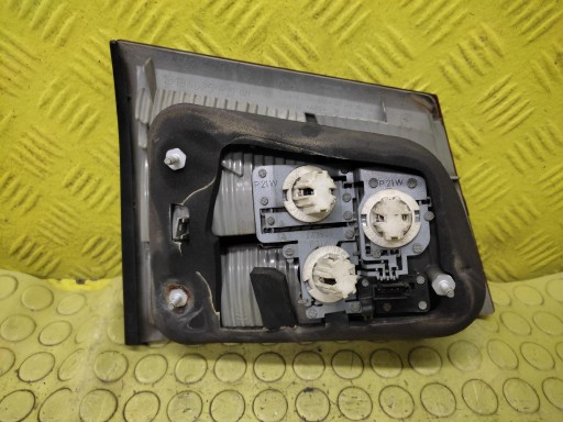 OPEL VECTRA C KOMBI light right rear part 13184025