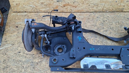 axis sususpension rear part RENAULT CAPTUR II 1.6 E-TECH 2019