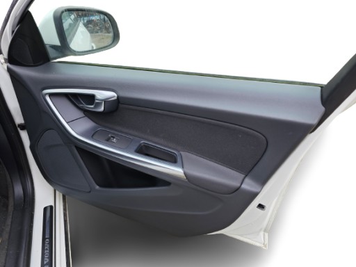 2016R - VOLVO V60 и S60 II FL бекон обивка правая передняя