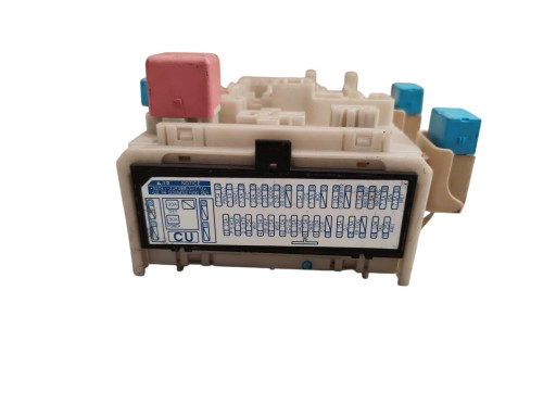 Module BSI Module fusibles TOYOTA YARIS II P9 82730-52C00