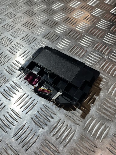 Vw passat b9 variant 2.0 tdi 2024 онлайн сервісний модуль драйвера 571035284a