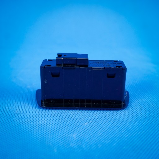 switch of the rear bonnet BMW 3 G20 4 G22 5 G30 61319275121 9275121 5A64C25