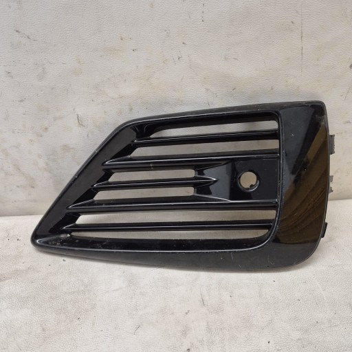 VOLVO XC60 II 2 R-design 17-21 grid of a bumper right PDC