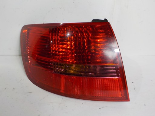 AUDI A6 C6 KOMBI light left rear left rear part 4F5945095D