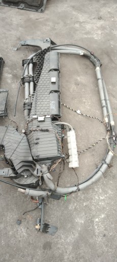 MERCEDES ACTROS MP4 КОНДИЦІОНЕР ЗАДНЬОГО ВИДУ