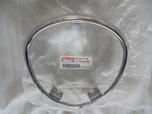 3D88431500 - XVS1300A РАМКА ФАРЫ