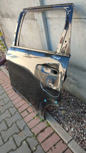 Jeep Cherokee 2015 záď strana levá dveře