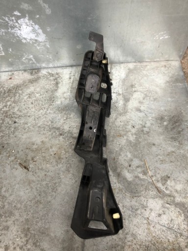 support left rear part 7P5807393 CAYENNE 7P