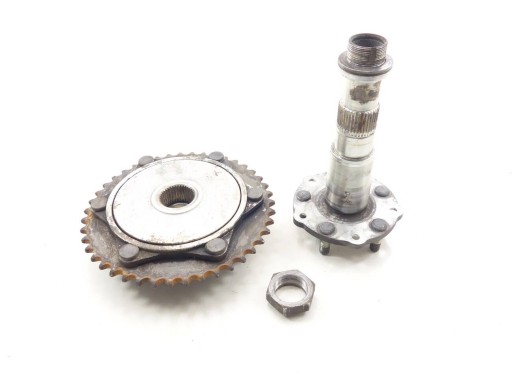 P--106365 - HONDA VFR 800 F RC79 14-17 ВІСЬ ЗАДНЬОГО КОЛЕСА