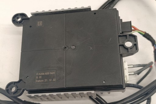 Контролер usb/aux mercedes-benz eqe (v295) a2068205401 електричний 460kw 2024 р.