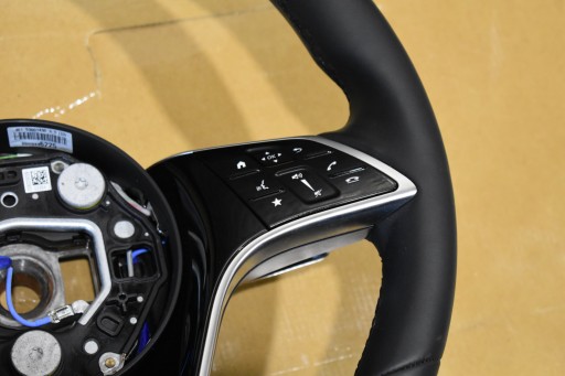 IDEALNA steering wheel, MERCEDES W214 GRZANA 1