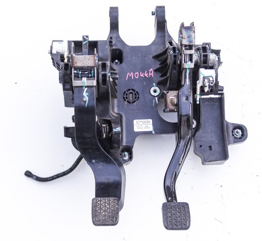 42343855 - ПЕДАЛЬ ГАЛЬМА ЗЧЕПЛЕННЯ OPEL MOKKA 1.4