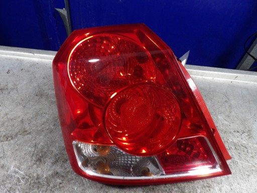 Chevrolet Aveo and light rear left 1,2B