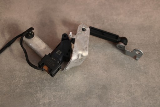 BMW G11 G12 G15 G16 G30 G31 Sensor POZIOMOWANIA Leuchten links heck 6895466