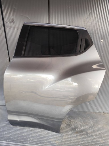 NISSAN JUKE and F15 door rear. left complete