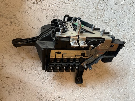 Блок запобіжників mercedes w205 a2055402591