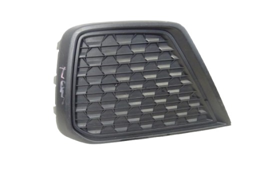 grid of a bumper front front right AUDI A1 II 82A807682F