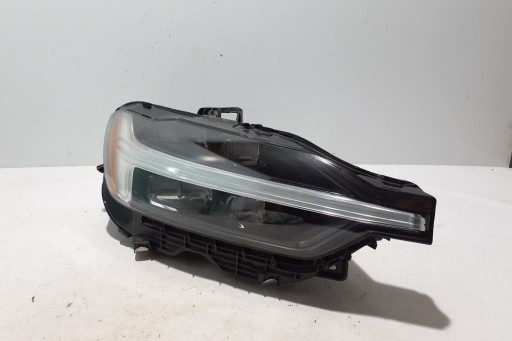Права передня фара volvo xc60 ii (246) 32337393 2023