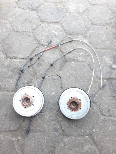 ГАЛЬМІВНІ БАРАБАНИ ЛІВИЙ ЗАДНІЙ ПРАВИЙ RENAULT CAPTUR II