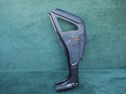 61131-0F020 SSC1 - правая стойка TOYOTA VERSO 2009-2017