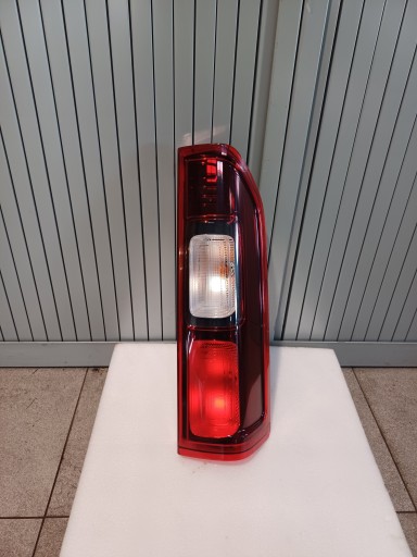 light right rear part rear RENAULT TRAFIC 3 III 265504656R