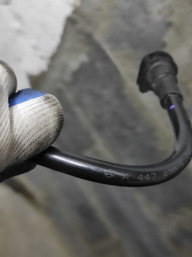 hose fuel line MERCEDES VITO A4474701400