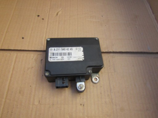 2115404245 - 2 модуля контроллера аккумулятора mercedes w211 03'