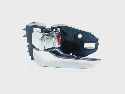handle inner left front Mitsubishi Outlander 1 and 03-06