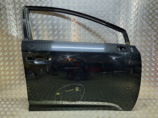 door right front TOYOTA AVENSIS T27 09-18