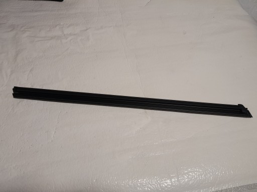 BMW X7 G07 moulding dust windows left front 7428675