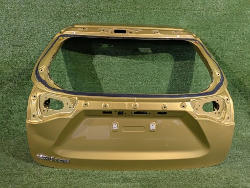 boot doors rear part boot TOYOTA YARIS CROSS 20- NR.142