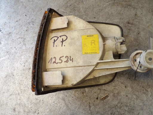 Mercedes W126 Coupe indicator front right 1305233070 R
