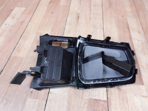 Nissan Qashqai II frame sleeve of the gear lever of the gear