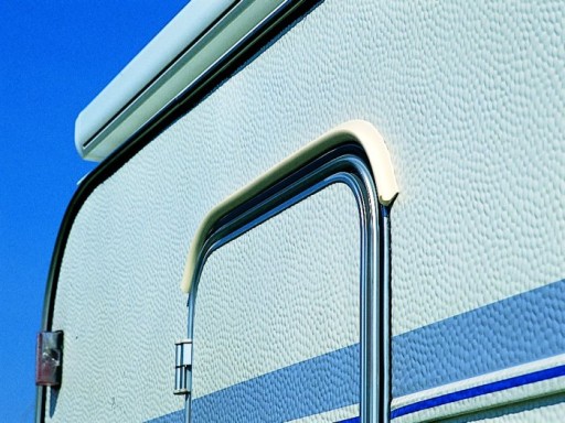 FR214/141 - Прокладка желоба для капельного навеса 300 см Fiamma